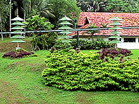 3 Pagoda Figures